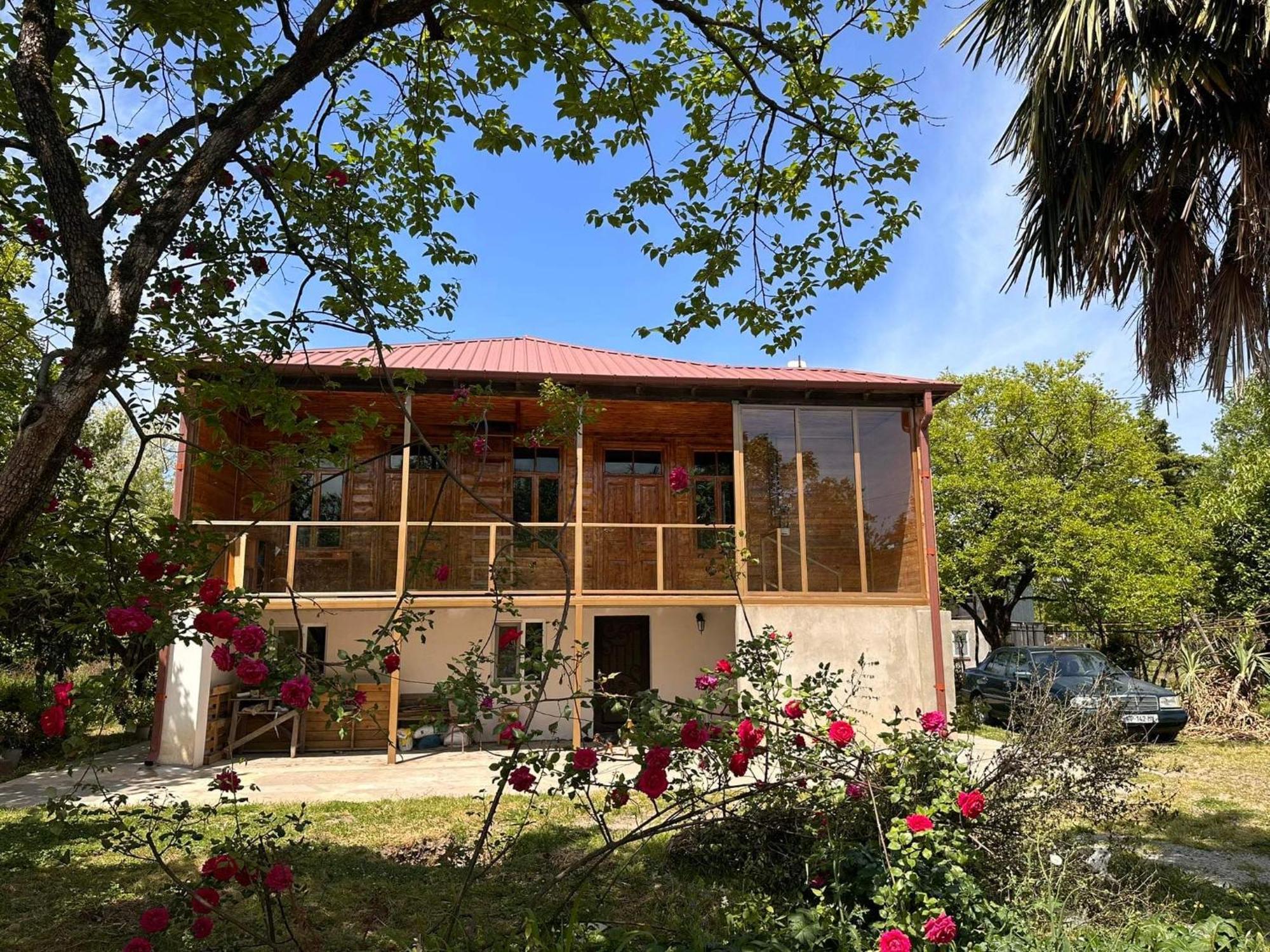 Partskhanaqanevi Kutaisi Airport Guesthouse מראה חיצוני תמונה